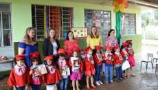 Porto Barreiro - Escola Irm&atilde; In&ecirc;s realizou confraterniza&ccedil;&atilde;o de conclus&atilde;o da Educa&ccedil;&atilde;o Infantil