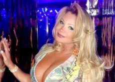 Transexual teria injetado ela mesma silicone nas n&aacute;degas