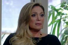 Amor &agrave; Vida - Pilar prometer&aacute; acabar com C&eacute;sar ao descobrir amante: 'Eu vou para a guerra'