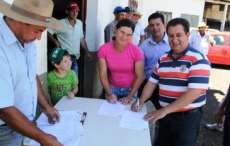 Nova Laranjeiras - Secretaria de Agricultura entrega Pacote Agr&iacute;cola