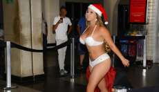 Candidata a Gata do Brasil desembarca de lingerie