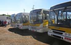 Pinh&atilde;o - Comiss&atilde;o faz vistoria nos novos &ocirc;nibus adquiridos pela Prefeitura
