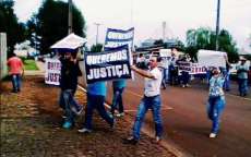 Espig&atilde;o Alto - Protesto pede justi&ccedil;a no caso do assassinato do casal de agricultores