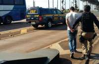 Jovem é preso com carro roubado e 234 quilos de maconha