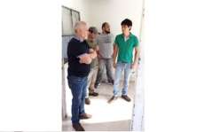 Guarania&ccedil;u - Prefeito vistoria abatedouro municipal de frango