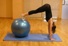 A procura por Pilates &eacute; muito grande, isso porque o foco do m&eacute;todo &eacute; a melhora da sa&uacute;de, a busca do bem-estar e de maior qualidade de vida, pois ele une o corpo e a mente e isto &eacute; exatamente o que as pessoas procuram no dia de hoje.