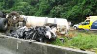 Acidente provoca duas mortes e interdita a BR-376