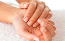 Aten&ccedil;&atilde;o mulheres. Veja solu&ccedil;&otilde;es naturais para fortalecer as unhas