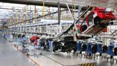 Empregados da Volkswagen entram em greve contra demiss&atilde;o de 800 metal&uacute;rgicos