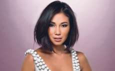 Atriz Dani Suzuki posta foto tomando "banho de gato"