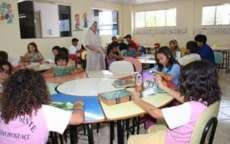 Quedas - Projeto Gente realiza bazar beneficente