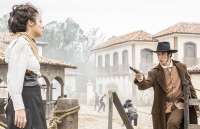 'Liberdade, Liberdade': Rubi&atilde;o aponta arma para Joaquina e a amea&ccedil;a