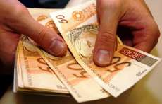 Goioxim - Prefeitura paga 50% do d&eacute;cimo terceiro sal&aacute;rio em Agosto