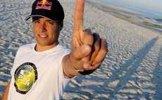 Brasil &eacute; bi-campe&atilde;o mundial de surfe, Desta vez quem brilhou foi "Mineirinho"