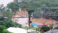 Em Santa Catarina, barragem estoura e cidade est&aacute; sendo evacuada
