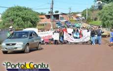 Catanduvas - Manifesta&ccedil;&atilde;o pacifica pelos direitos do povo aconteceu pelas ruas da cidade