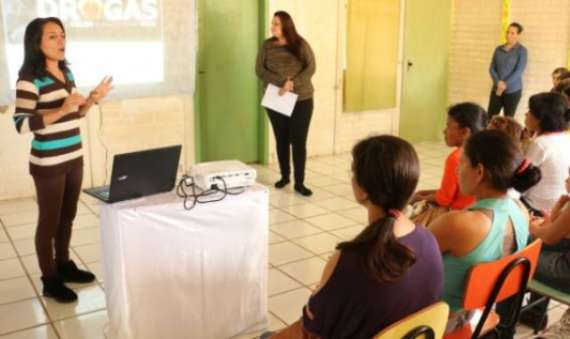 Reserva do Iguaçu - Palestra traz informações de prevenção ao álcool e tabagismo às famílias acompanhadas pelo PAF