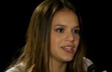 Bruna Marquezine confessa ao 'Fant&aacute;stico': "n&atilde;o estamos mais juntos"