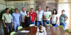 Tr&ecirc;s Barras - Reuni&atilde;o busca meios de manter a Casa Familiar Rural do munic&iacute;pio aberta em 2016