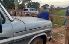 Homem morre esmagado por caminhonete que dirigia