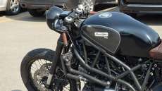 Nem &aacute;lcool nem gasolina: moto &eacute; movida a... bacon
