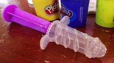 Fabricante substitui brinquedo ap&oacute;s pais reclamarem de semelhan&ccedil;a com p&ecirc;nis