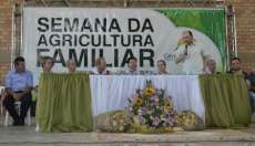 Pinh&atilde;o - Prefeito Dirceu de Oliveira prestigia evento da Agricultura Familiar