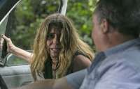 "A Regra do Jogo": Atena &eacute; perseguida e implora por ajuda