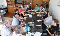 Laranjeiras - Prefeita Sirlene reúne secretariado para planejar a atuação do governo nos Jarcan´s 2013