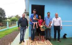 Guarania&ccedil;u - Prefeito Osm&aacute;rio participa de entrega de habita&ccedil;&otilde;es da Cresol