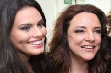 Atriz Let&iacute;cia Lima e Ana Carolina assumem romance na Sapuca&iacute;