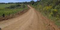 Pinh&atilde;o - Estradas do Guarapuavinha continuam recebendo melhorias
