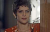 'A Lei do Amor': Tiago faz surpresa desagrad&aacute;vel para Let&iacute;cia