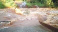A ponte foi destru&iacute;da pelas chuvas