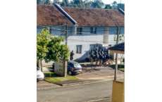Ex-marido faz mulher e filhos de ref&eacute;ns em Curitiba