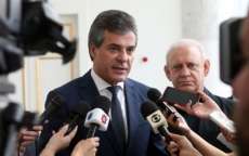 Richa confirma reajuste dos sal&aacute;rios dos servidores em janeiro