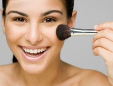 Voc&ecirc; tem certeza que sabe usar blush?