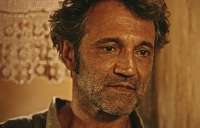 'Velho Chico': Santo se emociona com Miguel e toma decis&atilde;o