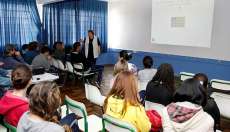 Paran&aacute; tem pelo menos 120 mil alunos &ldquo;atrasados&rdquo;