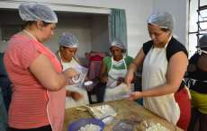 Catanduvas - CRAS promove curso para confec&ccedil;&atilde;o de ovos de P&aacute;scoa