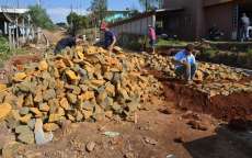 Pinh&atilde;o - Prefeitura inicia Cal&ccedil;amento no bairro Dois Irm&atilde;os