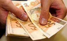Sal&aacute;rio m&iacute;nimo no Paran&aacute; ter&aacute; reajuste de 7,34% a partir de maio