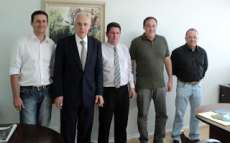 Ibema - Prefeito Antonio Rabel fecha parceria com deputado federal Reinold Sthefanes