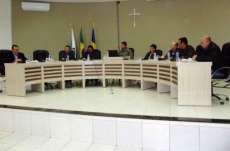 Guarania&ccedil;u - Vereadores aprovam cria&ccedil;&atilde;o de mais uma vaga para assistente social e m&eacute;dico veterin&aacute;rio