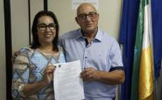 Laranjeiras - Prefeita Sirlene participa de Sessão Solene na Câmara de Vereadores