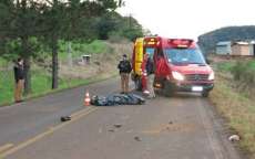 Motociclista morre ap&oacute;s bater contra cavalo na PR-562