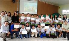 Pinh&atilde;o - Alunos participantes do Programa Olhar para o Futuro recebem certificado