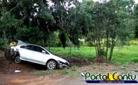 Guarania&ccedil;u - Motorista perde controle de Honda Civic e bate em &aacute;rvore