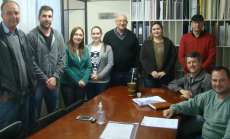 Laranjeiras - Vereadores recebem representantes da empresa Conrado Aliamentos Ltda
