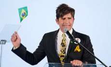 Dr. Rey pretende ser presidente em 2018 com EUA como modelo
